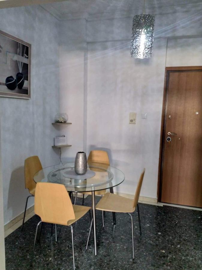 A Convenient Apartment In The Heart Of Athen Eksteriør billede