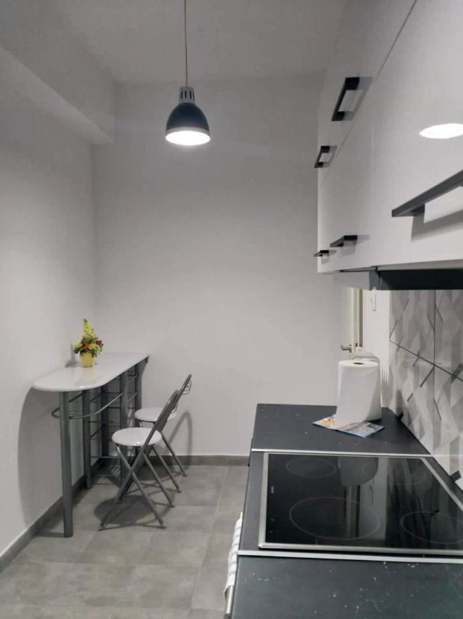 A Convenient Apartment In The Heart Of Athen Eksteriør billede